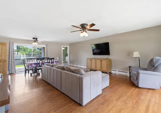 Photo 3 of Single family home for sale at 8434 Delaware Pl, Highland, IN 46322 | MLS# 843466 | Listing updated on 2026-09-21