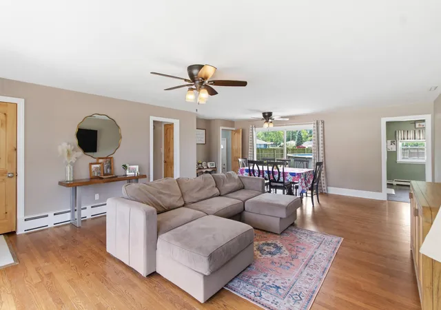 Photo 4 of Single family home for sale at 8434 Delaware Pl, Highland, IN 46322 | MLS# 843466 | Listing updated on 2026-09-21