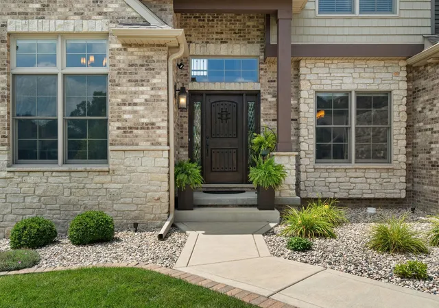 4th image of 116 N Ashton Ln, Valparaiso, IN 46385 | MLS# 843859