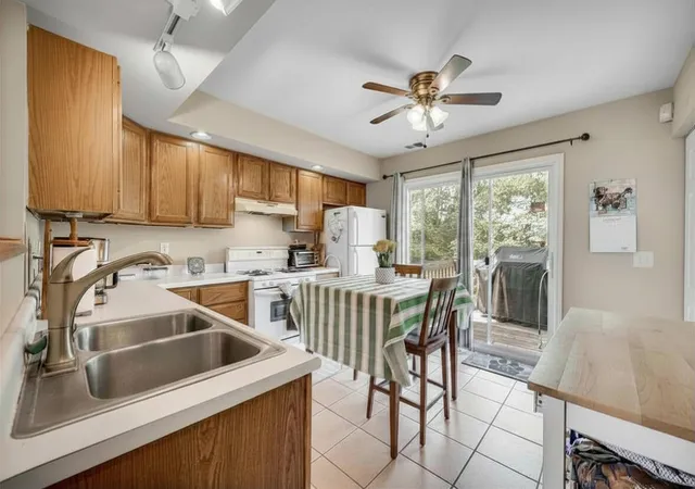 3rd image of 2444 W 63Rd Ave, Merrillville, IN 46410 | MLS# 843484