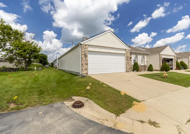 3rd image of 668 Ash Ct, Lowell, IN 46356 | MLS# 843459