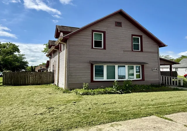 12th image of 125 E Broadway St, Brook, IN 47922 | MLS# 843460