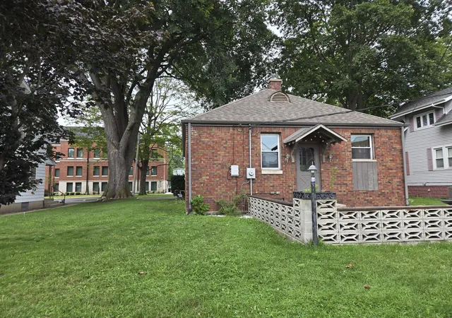 image of 259 W Jefferson St, Valparaiso, IN 46383 | MLS# 843463