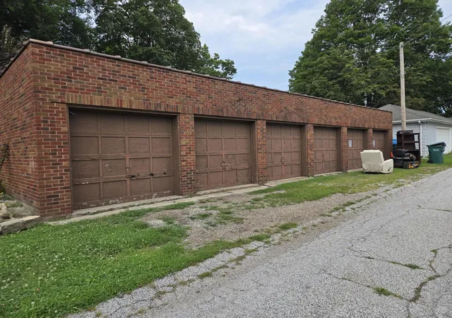 image of 259 W Jefferson St, Valparaiso, IN 46383 | MLS# 843463