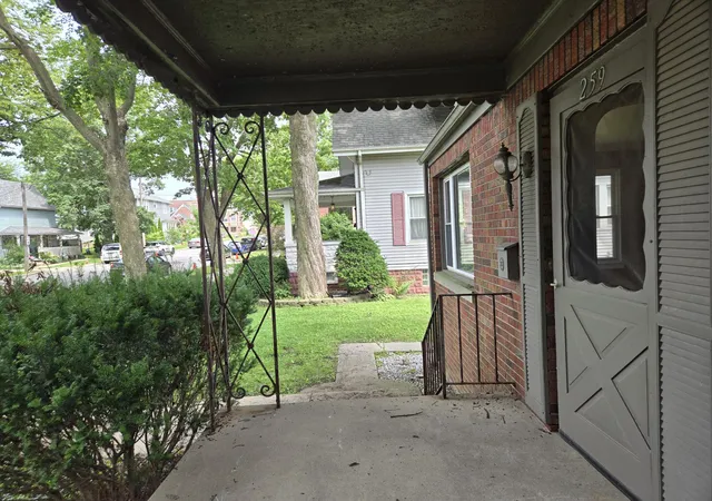image of 259 W Jefferson St, Valparaiso, IN 46383 | MLS# 843463