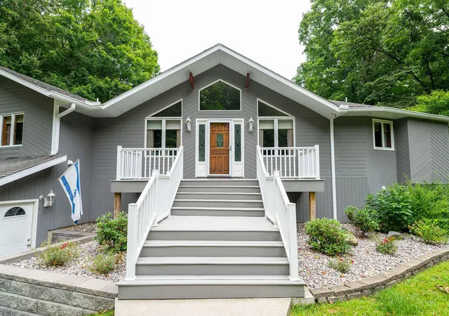2nd image of 471 E 830 N, Valparaiso, IN 46383 | MLS# 843691