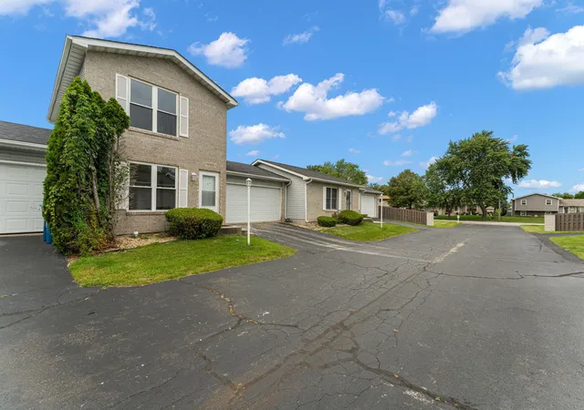 Photo 18 of Townhouse for sale at 1005 Windsor Ln, Dyer, IN 46311 | MLS# 843574 | Listing updated on 2026-08-18