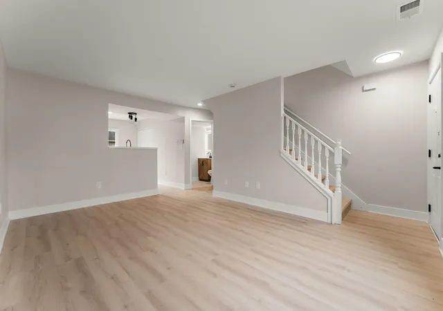 Photo 3 of Townhouse for sale at 1005 Windsor Ln, Dyer, IN 46311 | MLS# 843574 | Listing updated on 2026-08-18