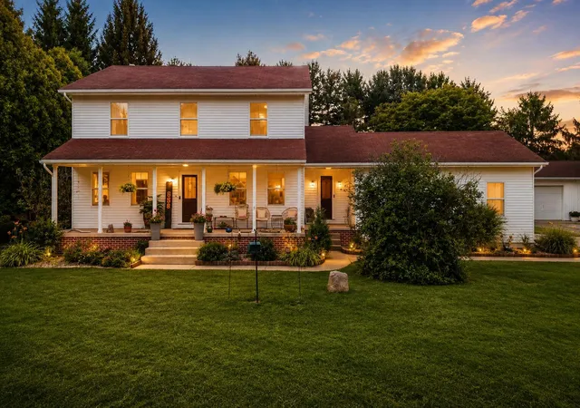 1st image of 658 N Old Suman Rd, Valparaiso, IN 46383 | MLS# 843522