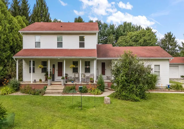 2nd image of 658 N Old Suman Rd, Valparaiso, IN 46383 | MLS# 843522