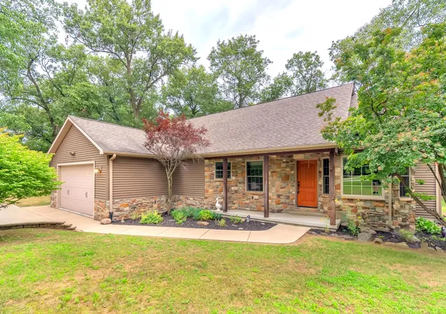 1st image of 2538 S 388 W, Morocco, IN 47963 | MLS# 843560