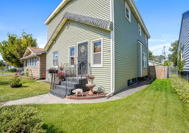 2nd image of 2707 163rd Pl, Hammond, IN 46323 | MLS# 843491