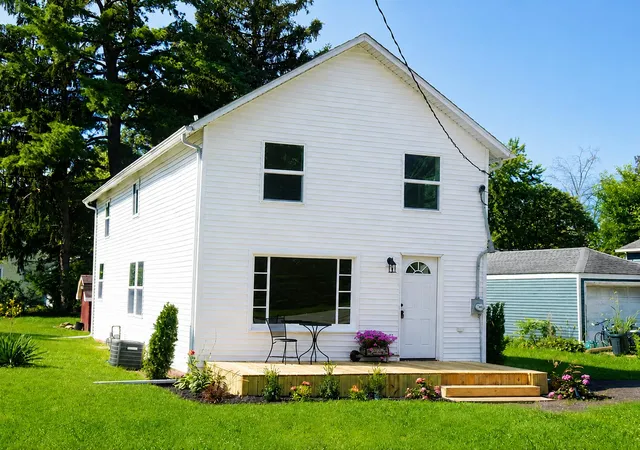 1st image of 708 E Washington St, Knox, IN 46534 | MLS# 843486