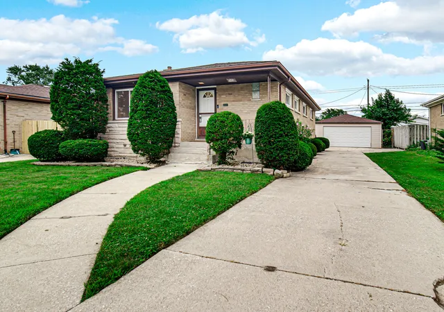 2nd image of 6831 New Jersey Ave, Hammond, IN 46323 | MLS# 843494