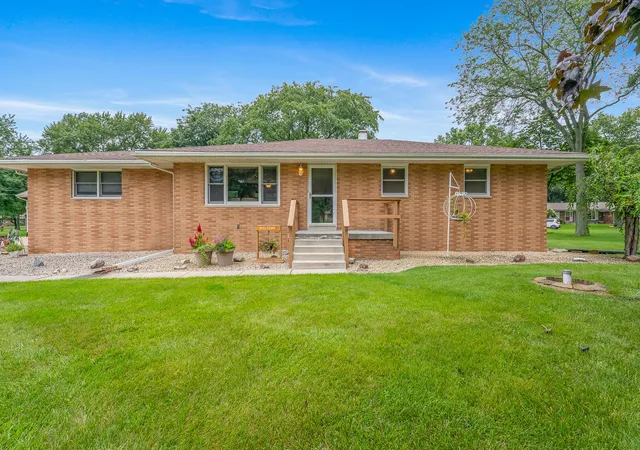 1st image of 8912 Edison St, Crown Point, IN 46307 | MLS# 843599
