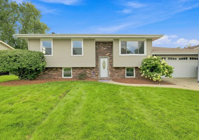 1st image of 7434 36 Idaho Ave, Hammond, IN 46323 | MLS# 843866
