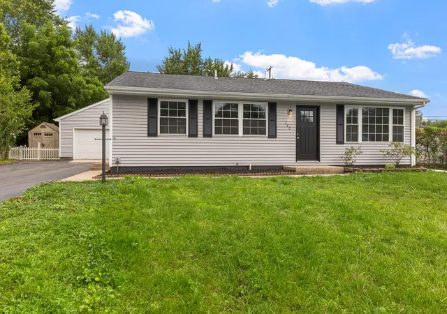 1st image of 380 Brook Dr, Valparaiso, IN 46385 | MLS# 843585