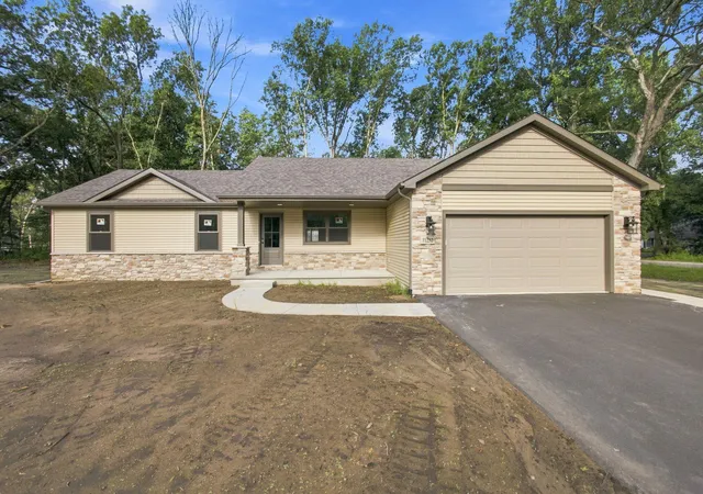 1st image of 11252 Quail Run Dr S, Wheatfield, IN 46392 | MLS# 843714