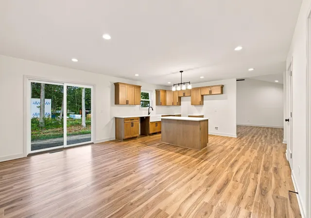 2nd image of 11252 Quail Run Dr S, Wheatfield, IN 46392 | MLS# 843714