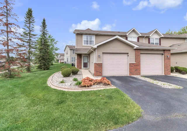 1st image of 883 Flagstone Dr, Dyer, IN 46311 | MLS# 843527