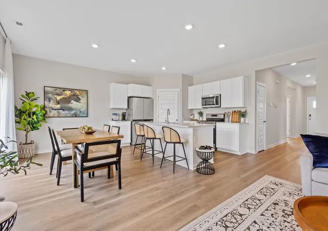 4th image of 6 Maximillian Dr, Hobart, IN 46342 | MLS# 843525