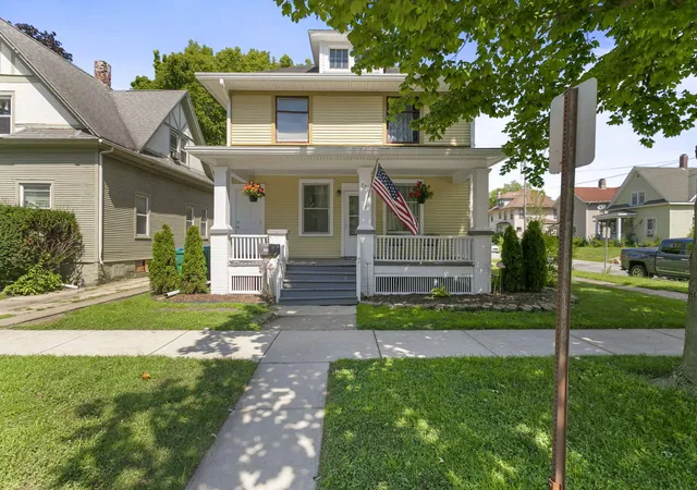 2nd image of 201 Maple Ave, La Porte, IN 46350 | MLS# 843619