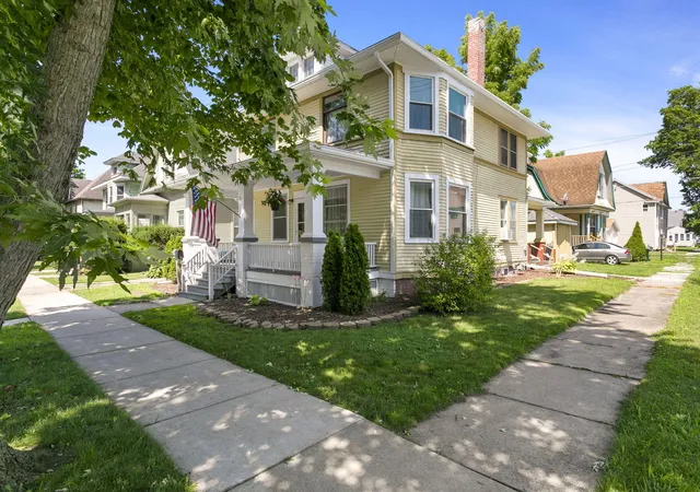 3rd image of 201 Maple Ave, La Porte, IN 46350 | MLS# 843619