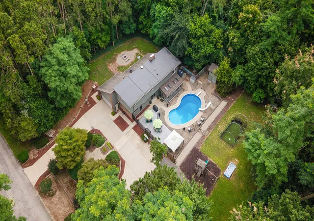 3rd image of 2665 Pinebrook Dr, La Porte, IN 46350 | MLS# 843613