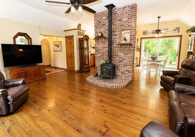 Photo 3 of Single family home for sale at 5221 N Fail Rd, La Porte, IN 46350 | MLS# 843576 | Listing updated on 2026-08-31