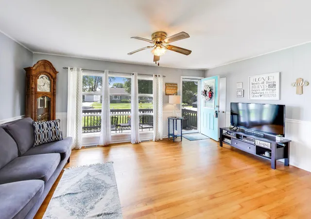 image of 505 Randle St, Valparaiso, IN 46383 | MLS# 843582