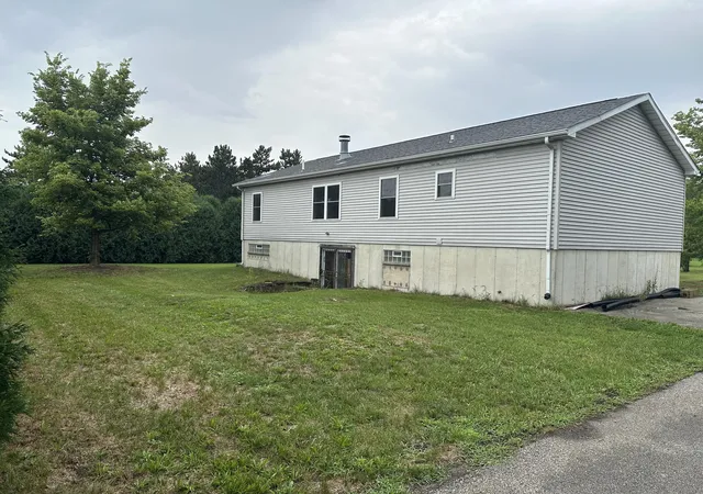 2nd image of 11877 N 600 W, De Motte, IN 46310 | MLS# 843649