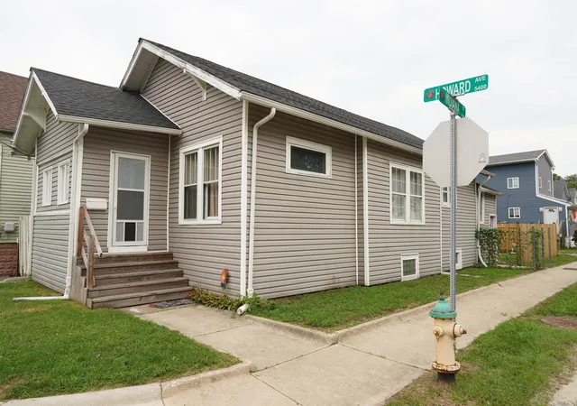 2nd image of 5409 Howard Ave, Hammond, IN 46320 | MLS# 843559