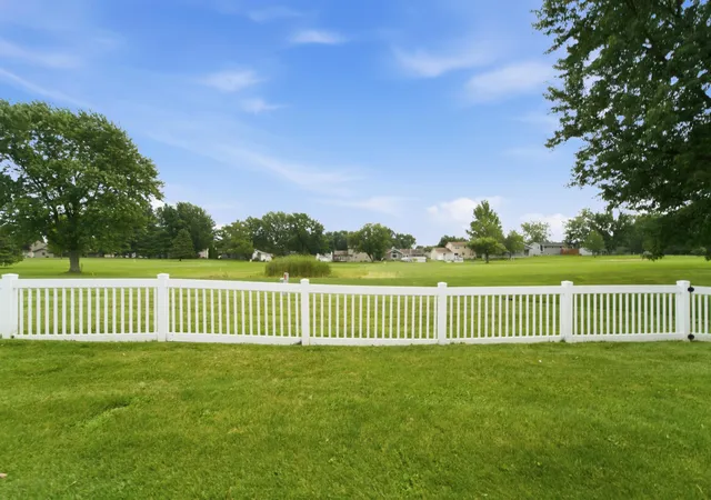 Photo 3 of Sale Pending at 3695 Kingsway Dr, Crown Point, IN 46307 | MLS# 843588 | Listing updated on 2026-09-04