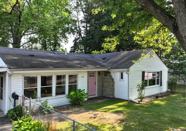 2nd image of 438 W Jefferson St, Winamac, IN 46996 | MLS# 843577