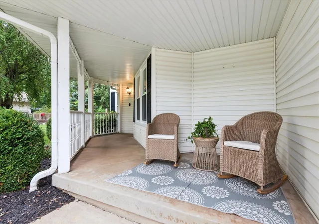 3rd image of 771 Chester Dr, Hebron, IN 46341 | MLS# 843581