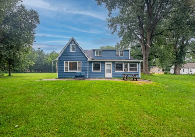 1st image of 24215 Euclid Ave, Schneider, IN 46376 | MLS# 843623