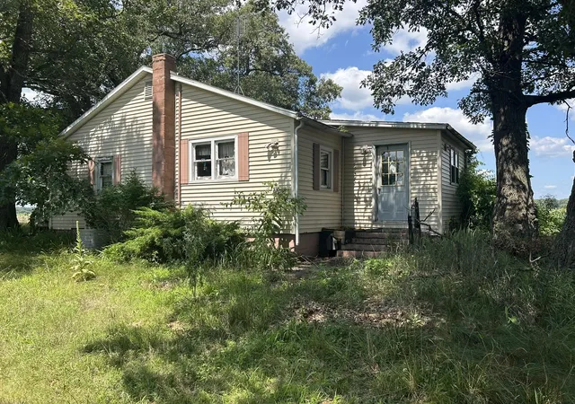 2nd image of 1624 N 300 W, Winamac, IN 46996 | MLS# 843594