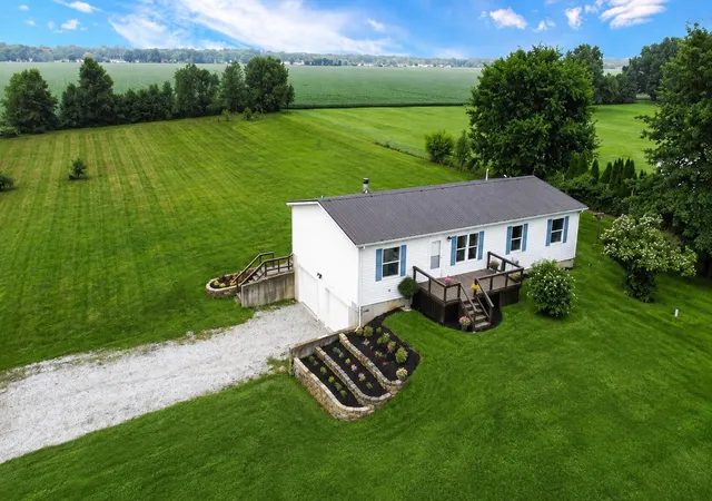 1st image of 2716 E 450 S, La Porte, IN 46350 | MLS# 843787