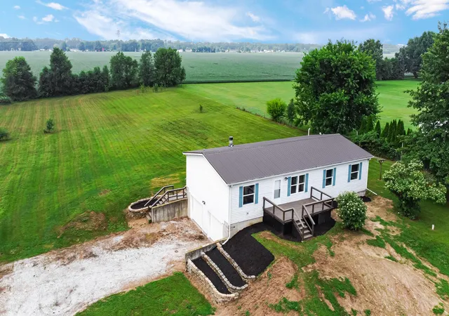 2nd image of 2716 E 450 S, La Porte, IN 46350 | MLS# 843787