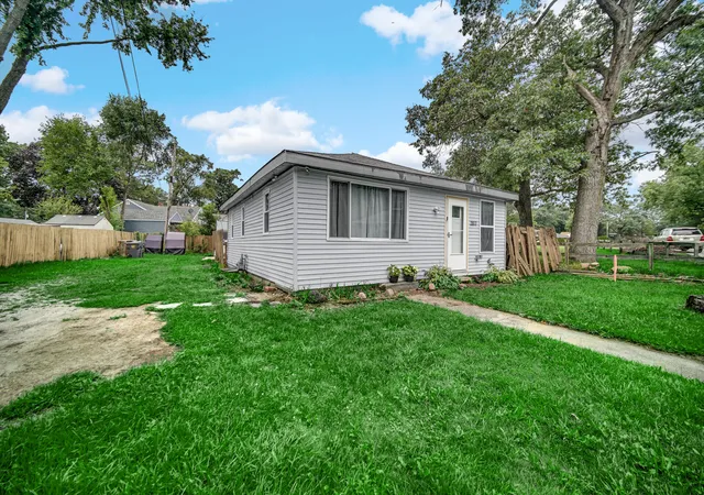 19th image of 2817 Beverly Dr, Gary, IN 46408 | MLS# 843602