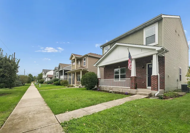 2nd image of 12774 Ellsworth Pl, Crown Point, IN 46307 | MLS# 844097
