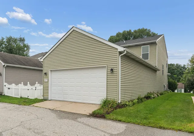 32nd image of 12774 Ellsworth Pl, Crown Point, IN 46307 | MLS# 844097