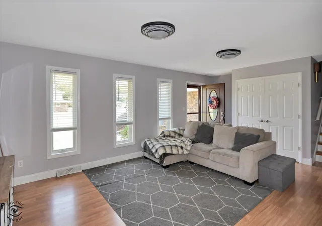 2nd image of 2724 Lois St, Portage, IN 46368 | MLS# 843645