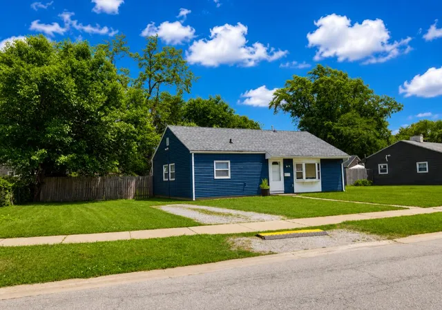 1st image of 8115 Wicker Park Dr, Highland, IN 46322 | MLS# 843625