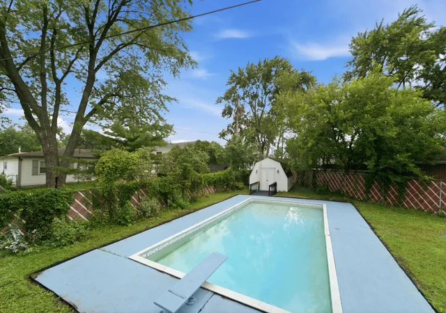 32nd image of 1412 N Dwiggins Ave, Griffith, IN 46319 | MLS# 843633