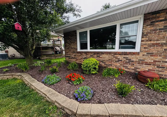 3rd image of 954 Chippewa Dr, Crown Point, IN 46307 | MLS# 843687