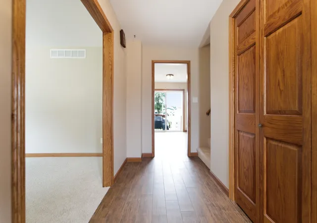 5th image of 954 Chippewa Dr, Crown Point, IN 46307 | MLS# 843687