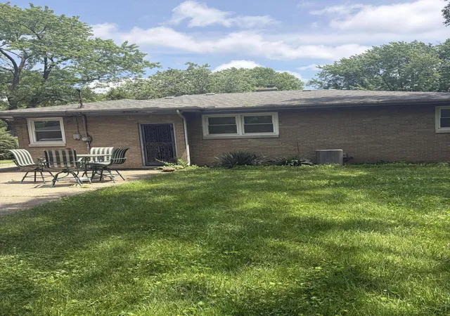 8th image of 5940 Hayes Pl, Merrillville, IN 46410 | MLS# 843652