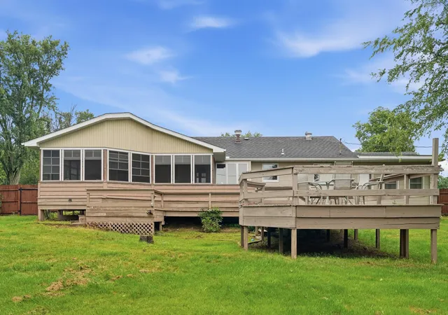 28th image of 807 21st St Sw, De Motte, IN 46310 | MLS# 843692