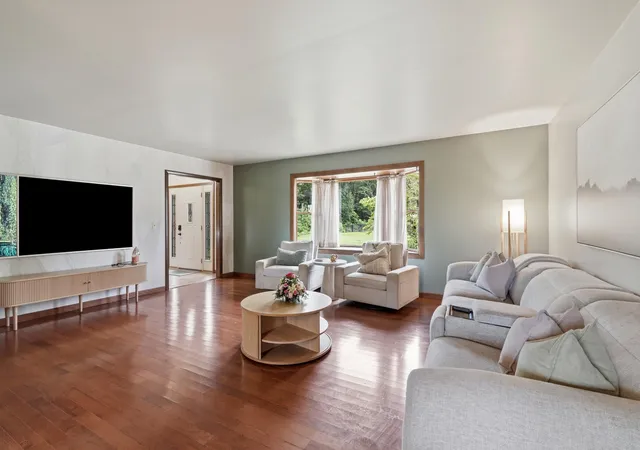 5th image of 807 21St St Sw, De Motte, IN 46310 | MLS# 843692